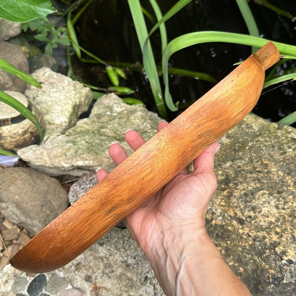 Vintage Wooden “Monkey Pod” Bowl-Pea Pod Shape - Picture 12 of 16